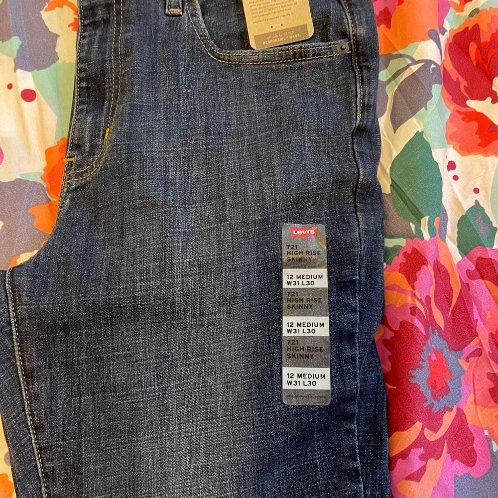 Levi jean pants for amazin prices